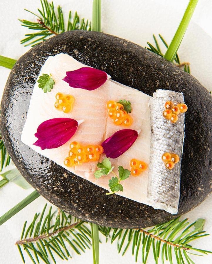 Le Carre D'Alethius Logis Hotel Restaurant Charmes-sur-Rhone Ngoại thất bức ảnh