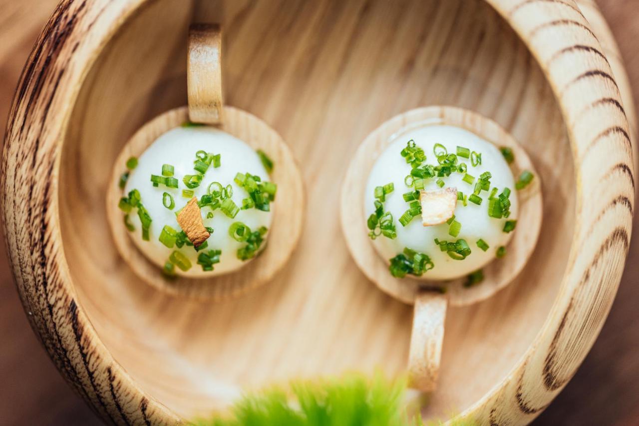Le Carre D'Alethius Logis Hotel Restaurant Charmes-sur-Rhone Ngoại thất bức ảnh