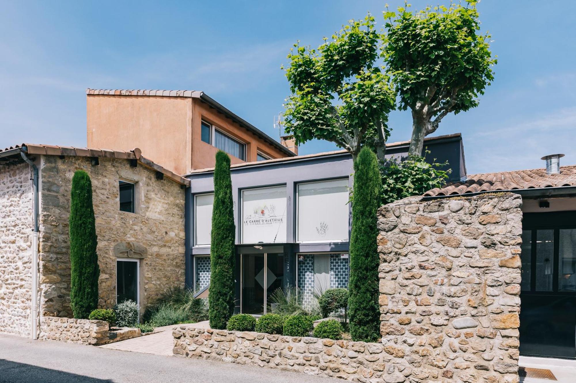 Le Carre D'Alethius Logis Hotel Restaurant Charmes-sur-Rhone Ngoại thất bức ảnh