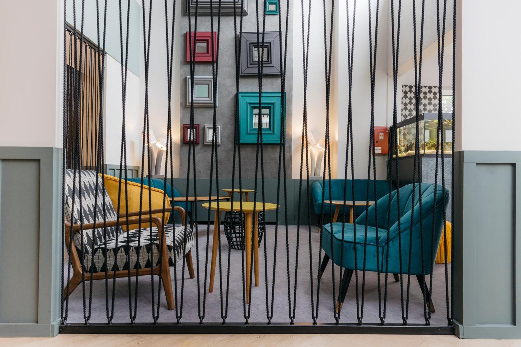 Le Carre D'Alethius Logis Hotel Restaurant Charmes-sur-Rhone Ngoại thất bức ảnh
